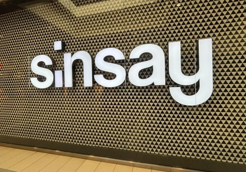 Jesień rozgościła się u mnie na dobre. To świecące drzewko z Sinsaya robi cały klimat