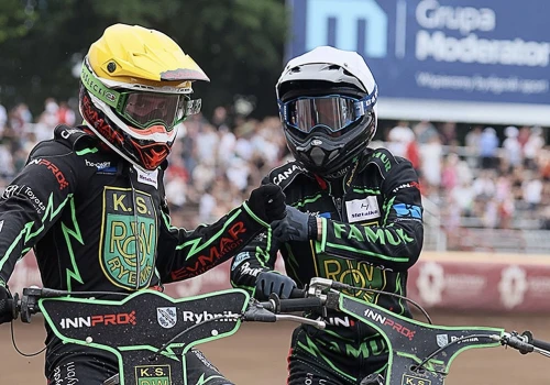 Żużel. ROW Rybnik triumfuje na start play-off! Rekiny bliżej finału! (RELACJA)
