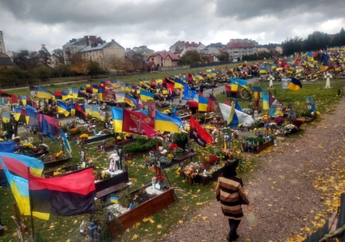 ZUS wypłaca Ukraińcom zasiłki za krewnych zmarłych na Ukrainie