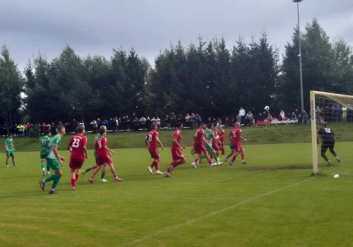 IV liga: Gryf Słupsk remisuje, Sokół gromi 8:2