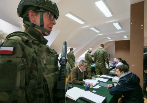 MON wezwie 245 tys. osób. Za niestawienie się grożą surowe kary