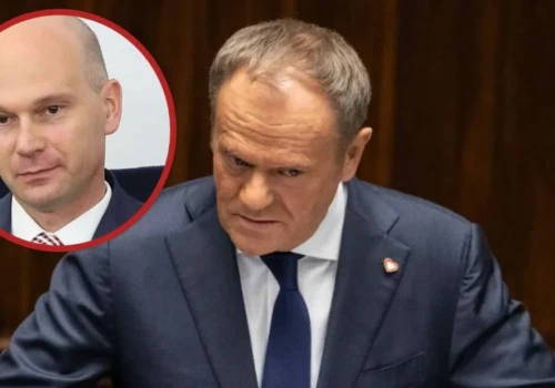 Tusk chce upchnąć w TK zaufanego ministra. 