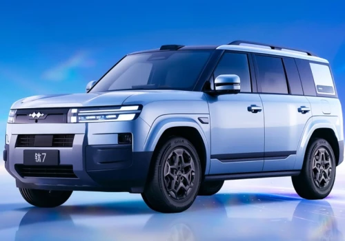 Fang Cheng Bao rozszerza bestsellerowy model Tai 7 o wersję hybrydową za 108 tysięcy