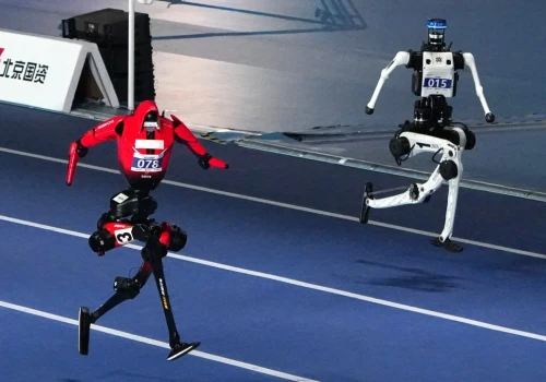 Chińskie roboty humanoidalne biją rekord Usaina Bolta w biegu na 100 metrów