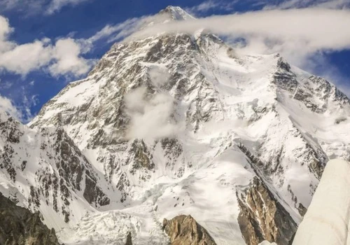 Zawróciła 400 metrów przed szczytem Everestu. Rok później wróciła i pobiła rekord