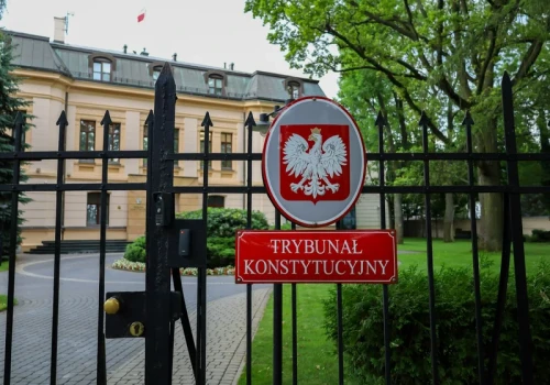 „Człowiek Tuska” w TK? Wiceminister sprawiedliwości: Znakomita kandydatura