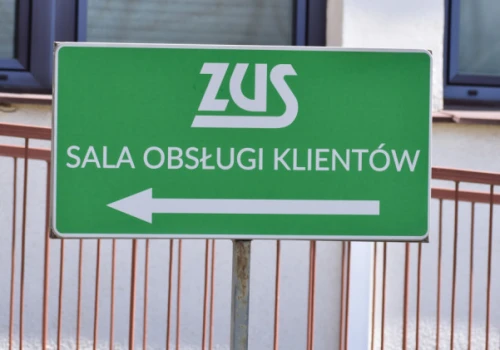 Ważna wiadomość ZUS dla Ukraińców. Mają czas do 31 sierpnia