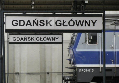 CMK Północ: Budowa w latach 30. i 100 minut z Warszawy do Gdańska