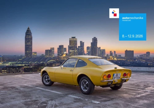 Sylwetka jak butelka coca-coli. Opel GT na targach Automechanika
