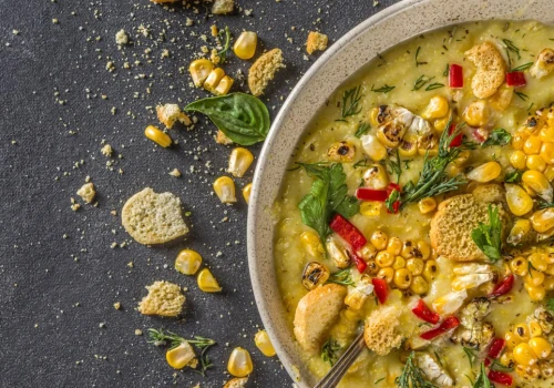 Najlepsze co zjesz z młodej kukurydzy. Pyszny chowder w amerykańskim stylu