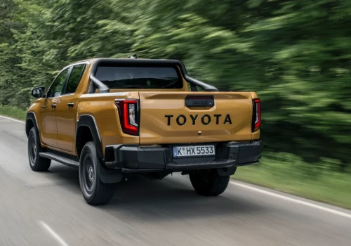 Toyota Hilux Executive z pakietem Sport. 45 048 zł netto korzyści