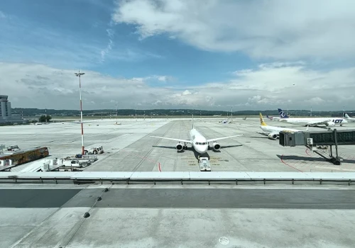 MON zamknął lotnisko w Krakowie. Czeskie myśliwce nad miastem