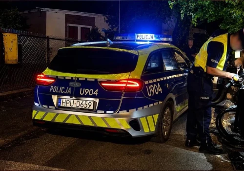 15 latek na elektrycznym motorowerze uciekał przed kontrolą. Ojciec dostał 2000 zł mandatu