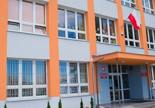 Praca w Rzeszowie. Zespół Szkolno-Przedszkolny Nr 14 poszukuje pracownika utrzymania czystości