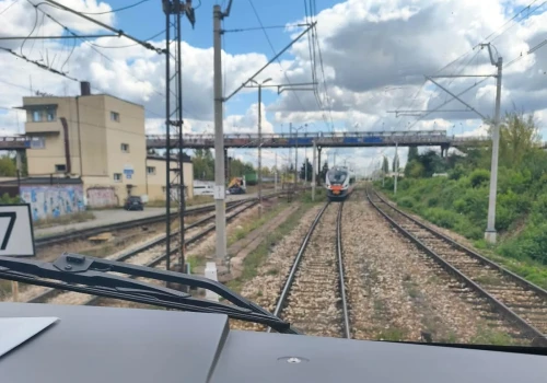 O krok od tragedii w Kielcach. Dwa pociągi na jednym torze
