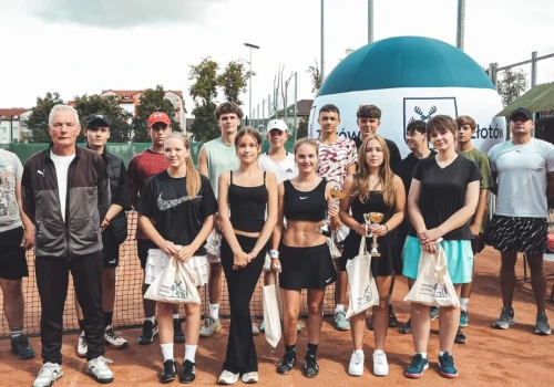 Madeline Galla i Marcel Zaorski zostali zwycięzcami Wakacyjnego Turnieju Tenisa Ziemnego