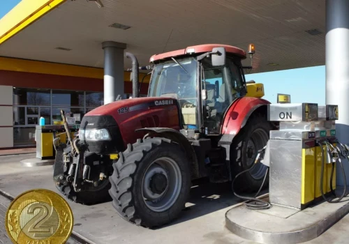 Rolnicy dostaną 2 zł dopłaty do paliwa. Dodatkowe 52 gr wypłaci ARiMR