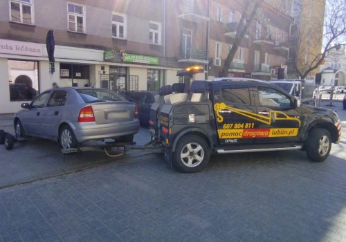 Porzucone auta trafiają na sprzedaż. Miasto Lublin pozbywa się samochodów