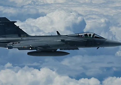 Węgierski Gripen runął na ziemię. Pilot się katapultował