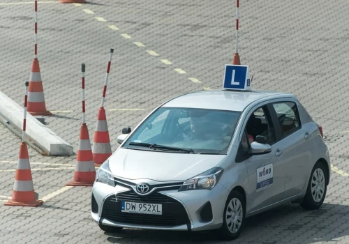 Nowi kierowcy muszą uważać. 12 punktów karnych i 500 zł z kieszeni