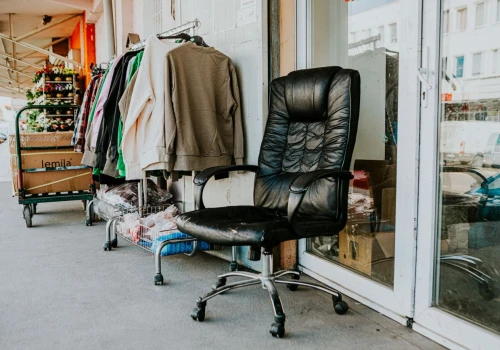 Meble i odzież za darmo z PSZOK-u. To alternatywa dla OLX, dopóki nie opanują jej handlarze