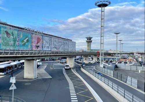 Paryż: Lipiec z ponad 10 mln pasażerów na lotniskach Orly i CDG