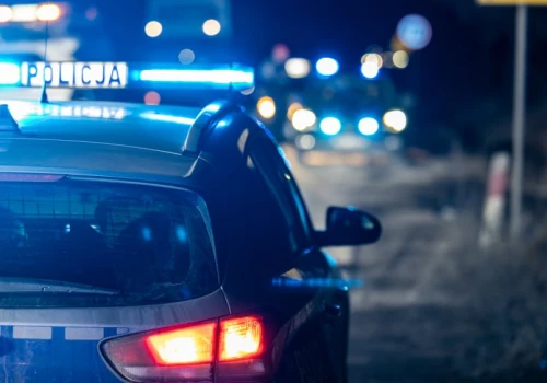 Koszmarny wypadek w Kałuszynie. Najpierw 16-latkę potrąciła Skoda, potem BMW