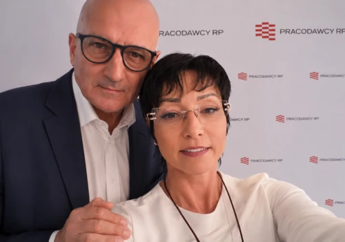 Polska marka za setki milionów. Kto zarabia na „wirtualnej Polsce” Tuska?