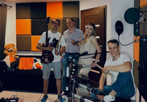 Lider Dance bez podkładu i studyjnych dodatków. Tak wykonali „Porwij mnie”