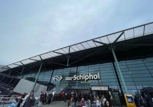 Dzisiaj strajki na lotnisku Schiphol. Podróżni utkną w kolejkach