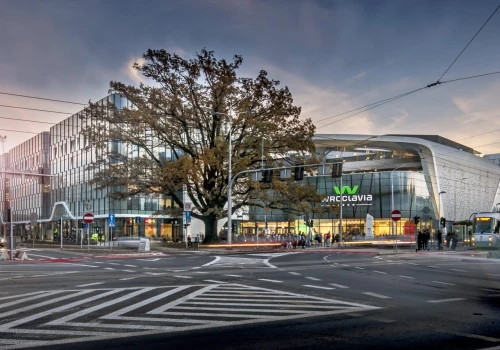 Wrocławska galeria od września zmienia nazwę i szykuje ekskluzywny koncert