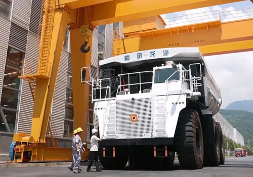 230 ton na bateriach: megagigant ZL230E zelektryzuje kopalnie odkrywkowe
