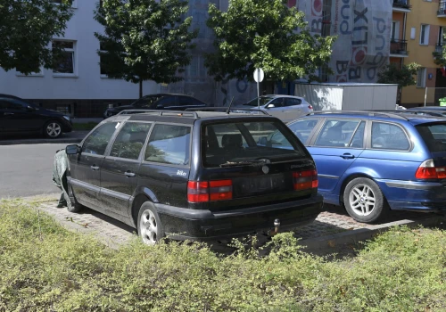 Groźne auta z USA. Trwa walka operacja 