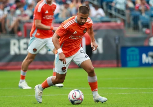 Korona pracuje nad mocnym transferem. Kosztował 4 mln euro