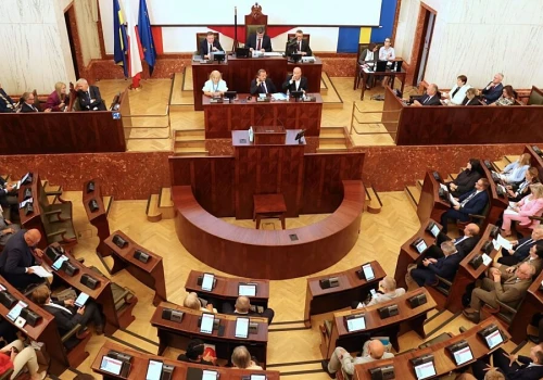 Sejmik przyznał wsparcie dla osieroconych dzieci górników