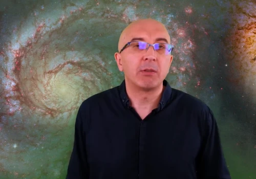 Kosmiczna dotacja dla astrologa. Dziesiątki tysięcy z publicznej kasy na naukę języków
