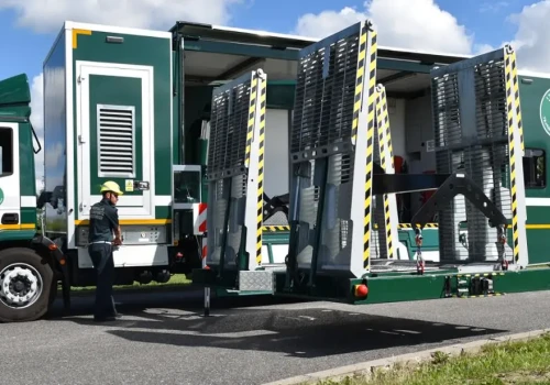Mobilne stacje diagnostyczne utknęły przez awarie – tylko 5 sztuk normalnie działa