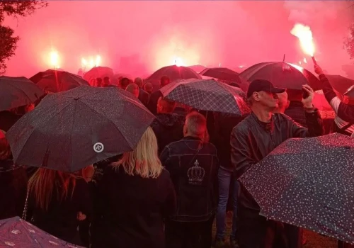 Race i tłumy na pogrzebie „Yankesa”. Kibice pożegnali zamordowanego 36-latka