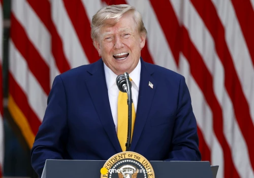 Donald Trump znowu ogłasza sukces w cieśninie Ormuz. Wprowadza nową politykę w regionie