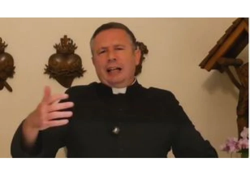 Ksiądz usłyszał na ulicy 