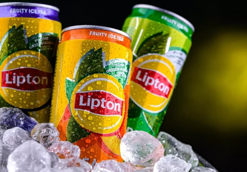Influencerzy zamiast etatowych zespołów? Lipton testuje nowy model marketingu