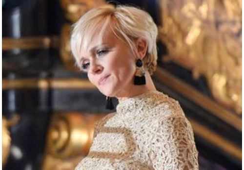 Tak wyglądała na scenie w Sopocie. Wybrała najmodniejsze buty ostatnich lat