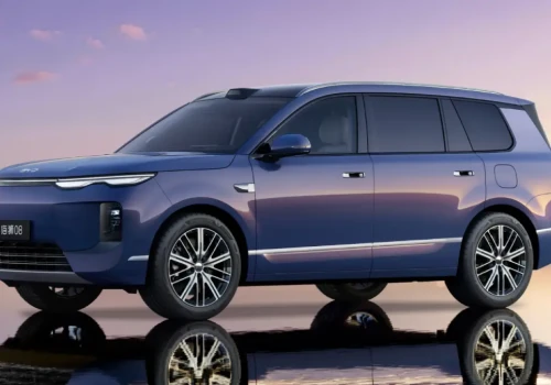 BYD Sealion 08 zadebiutuje 2 września. Ma baterię 115 kWh i do 900 km zasięgu