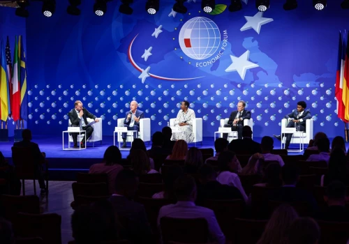 Świadek chaosu: co naprawdę widzi korespondent