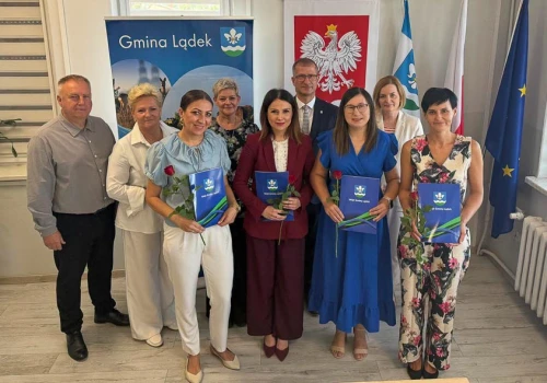 Awanse zawodowe nauczycieli z Gminy Lądek