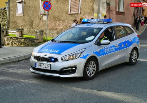 Sam zadzwonił na 112. Chwilę później miał na rękach kajdanki