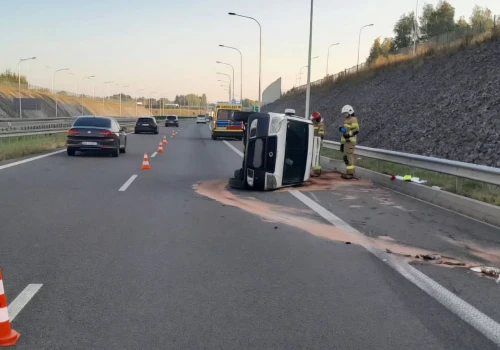 Wypadek na trasie S7 w kierunku Radomia. Uwaga na utrudnienia w ruchu