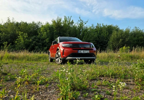Test: Opel Frontera Hybrid 145 KM – 7-osobowy mieszczuch