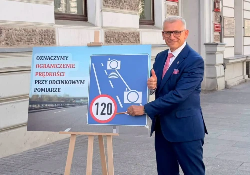 Kierowcy mają wiedzieć, jaki limit obowiązuje na odcinkowym pomiarze prędkości. Jest propozycja zmian