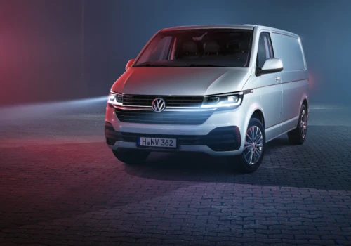 Problem wycieku płynu AdBlue w Volkswagenie T6. Eksperci wyjaśniają przyczynę.
